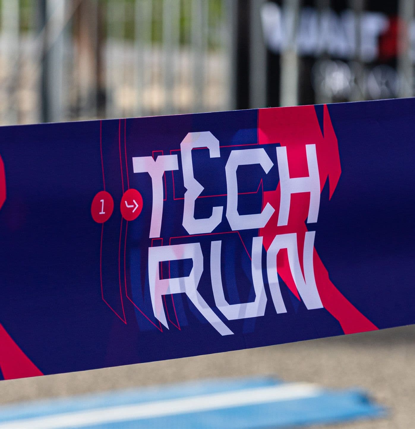 TECH RUN, 2
